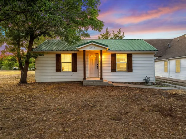 1917 McKenzie Ave, Waco, TX 76708