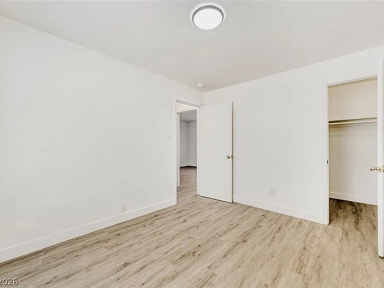1014 N 4th St #1-10 — Photo 25