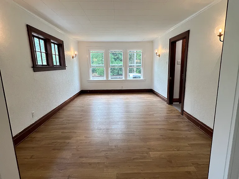 754 Monteagle St — Photo 14