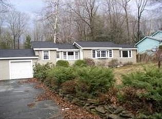231 Electric Ave, Lunenburg, MA 01462