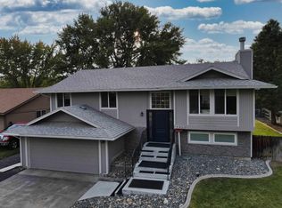 2235 Carriage Ave, Richland, WA 99354