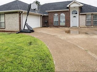19427 Sara Ln, Flint, TX 75762