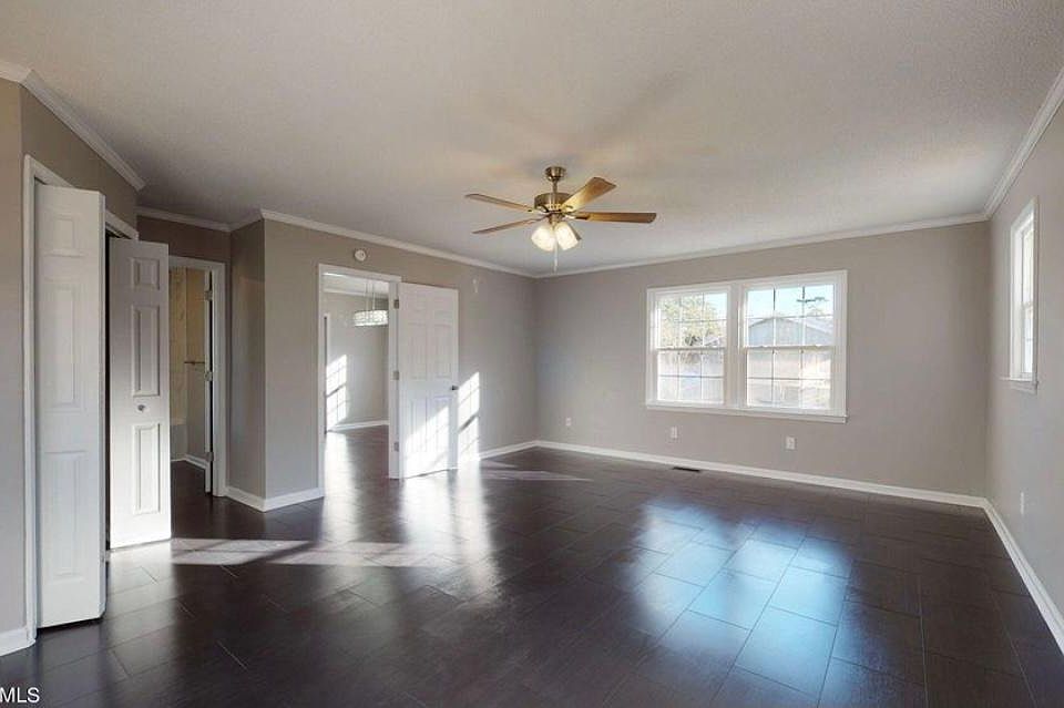 Large Master Suite