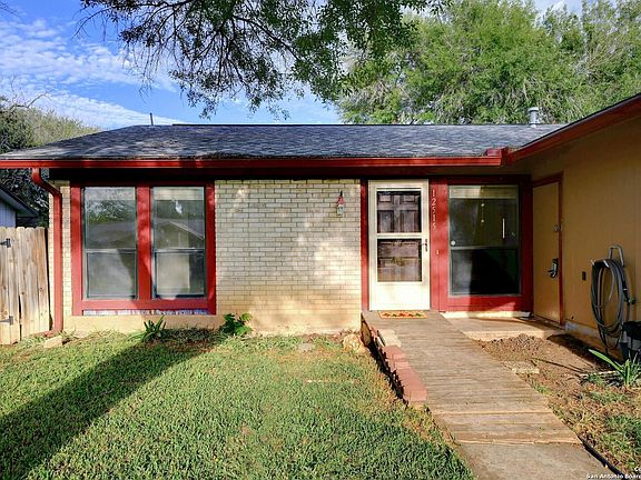 4th image of 12515 Minuteman Dr