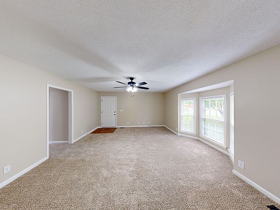 2nd image of 1487 Nichols Dr APT B