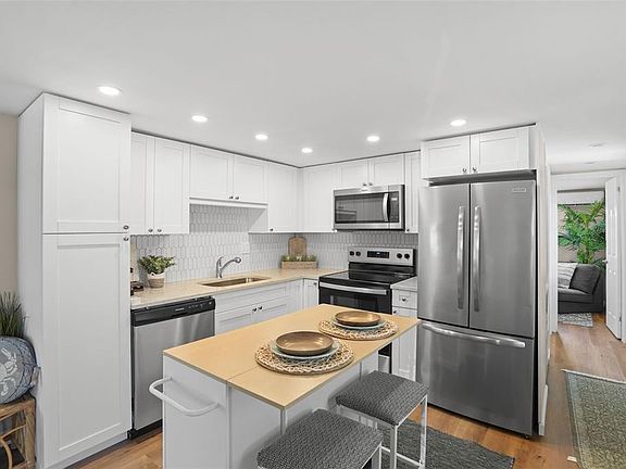 4th image of 7244 Mount Fairfield Rd NE #530