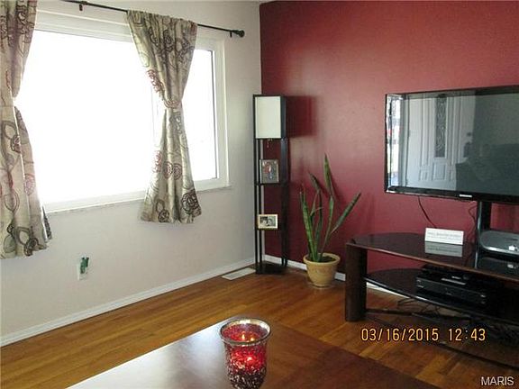 5th image of 32 Saint Luke Dr