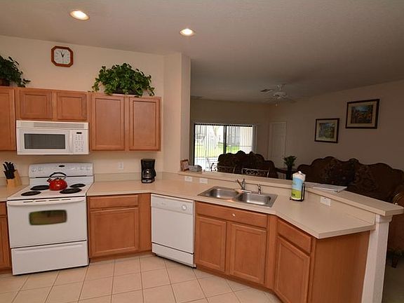 2nd image of 16621 Caribbean Breeze Way