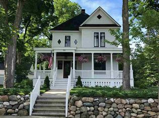816 E Mitchell St, Petoskey, MI 49770