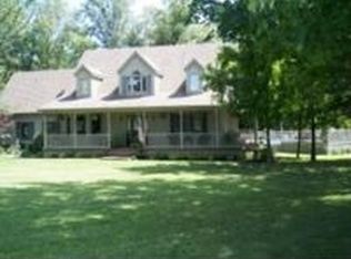 5919 Valley Creek Rd, Elizabethtown, KY 42701
