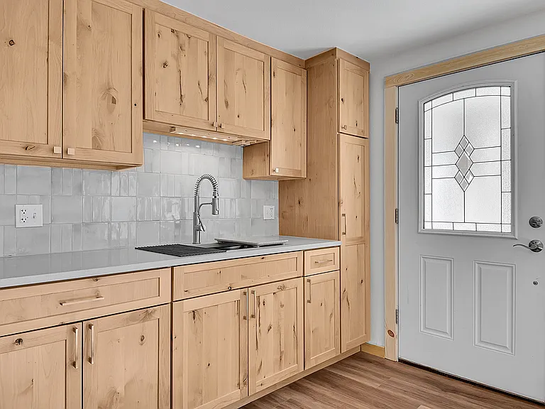 30152 Hilltop Dr — Photo 5