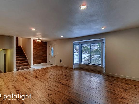 3rd image of 12619 126th Avenue Ct E