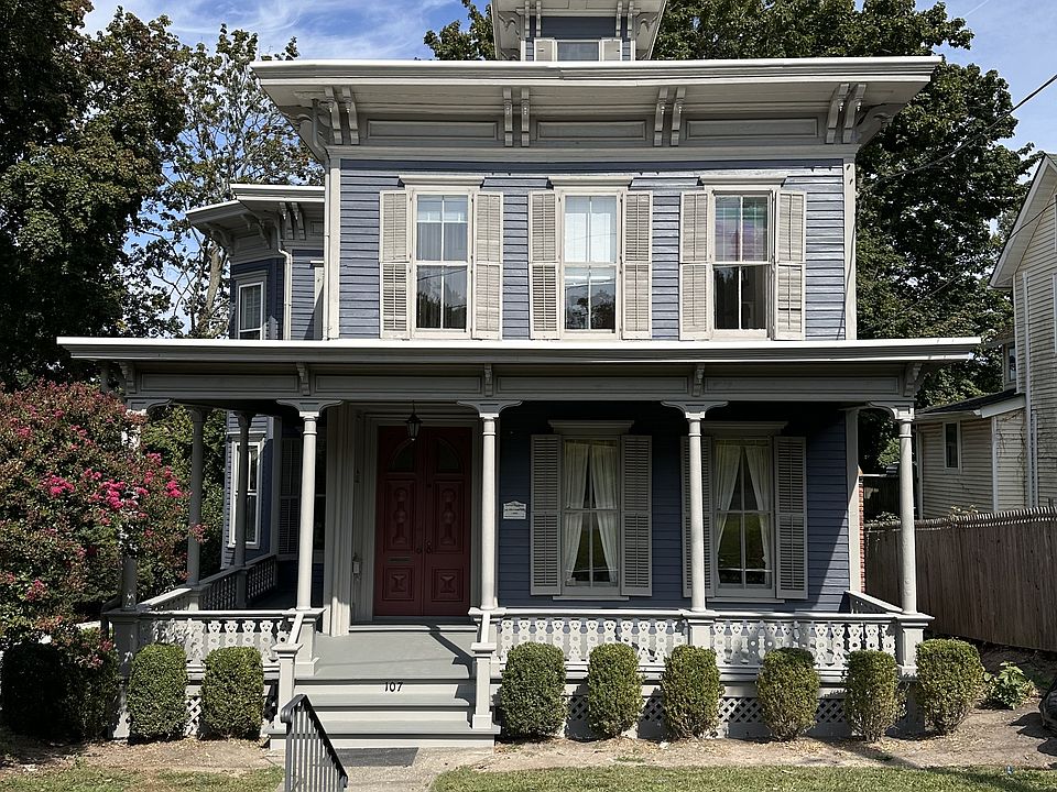 1st image of 107 Randall Ave
