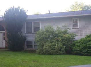 50 W Broadway St APT 4, Central City, IA 52214