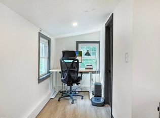 8 Greenhalge St, Medford, MA 02155