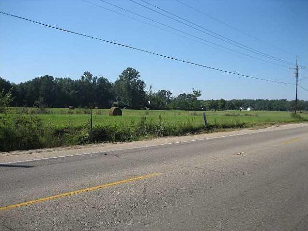 2nd image of 46375 E Highway 190/myers Rd