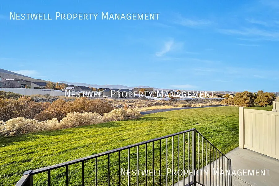 Building Photo - 14546 S Edgemere Dr