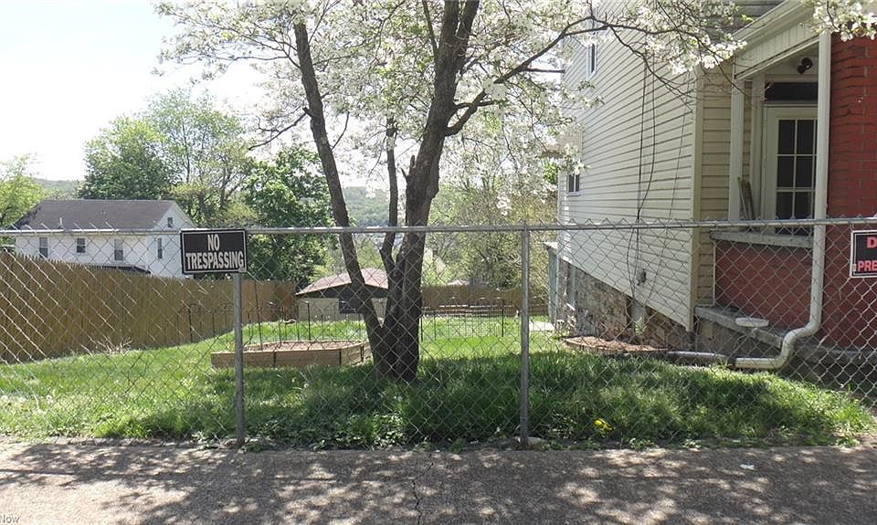 2nd image of 1058 Bank St