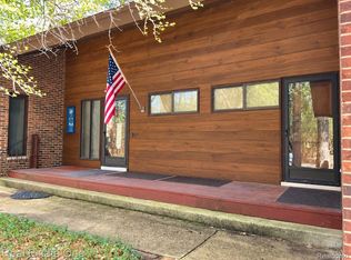 32674 Bingham Ln, Bingham Farms, MI 48025