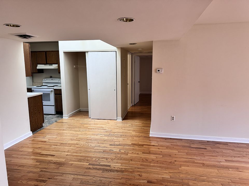 2nd image of 20 Donaldson St APT 207
