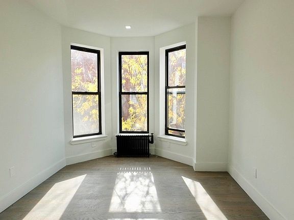 3rd image of 414 4th Ave APT 4R