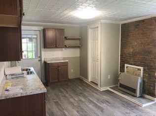 1033 6th Ave #2, Troy, NY 12180