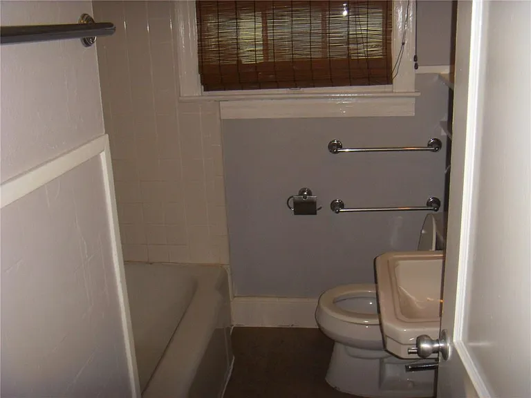 5506 Avenue G — Photo 8