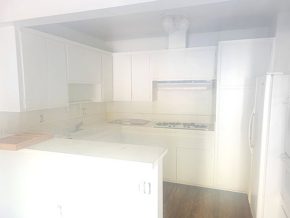 5th image of 2402 S Shenandoah St #1