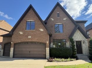 795 N Kenilworth Ave, Elmhurst, IL 60126