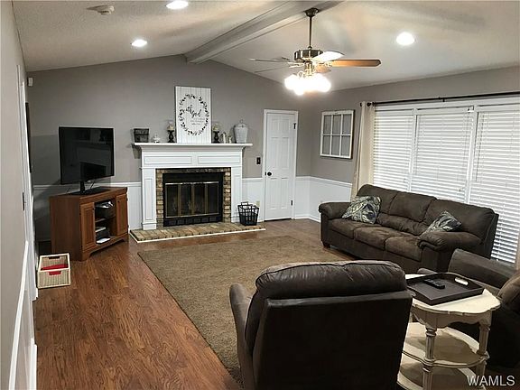 3rd image of 5606 Clearbrook Dr