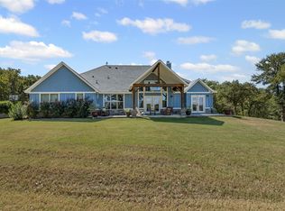 310 Oak Creek Ct, Springtown, TX 76082