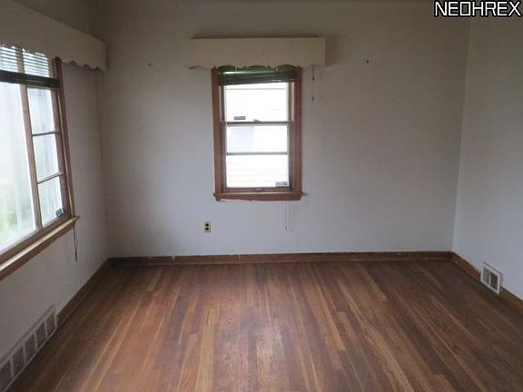 2nd image of 4345 E 141st St