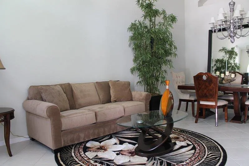3 bed, 2.5 bath, 2150 sqft, $7,500 — Photo 3