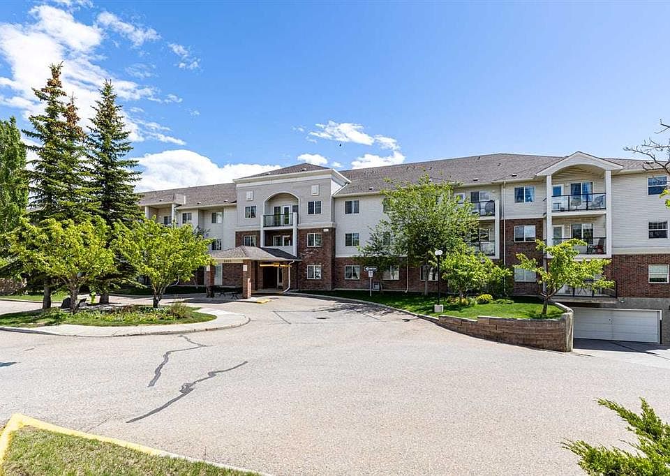 1st image of 928 N Arbour Lake Rd NW #2111