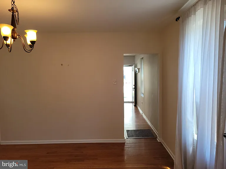 505 Apple St — Photo 8