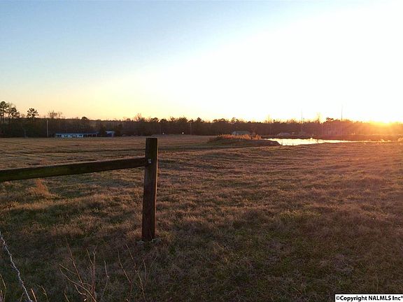 5th image of 3425 County Road 400 Grv