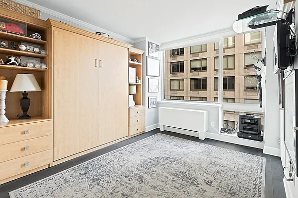 Sold by BLU Real Estate | media 8