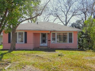 2649 1st Ave, Groves, TX 77619