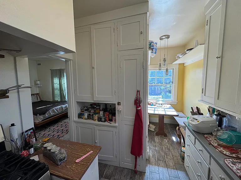 2201 Derby St #1 — Photo 4