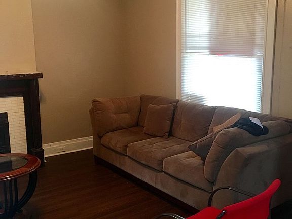 2nd image of 2318 Rohs St