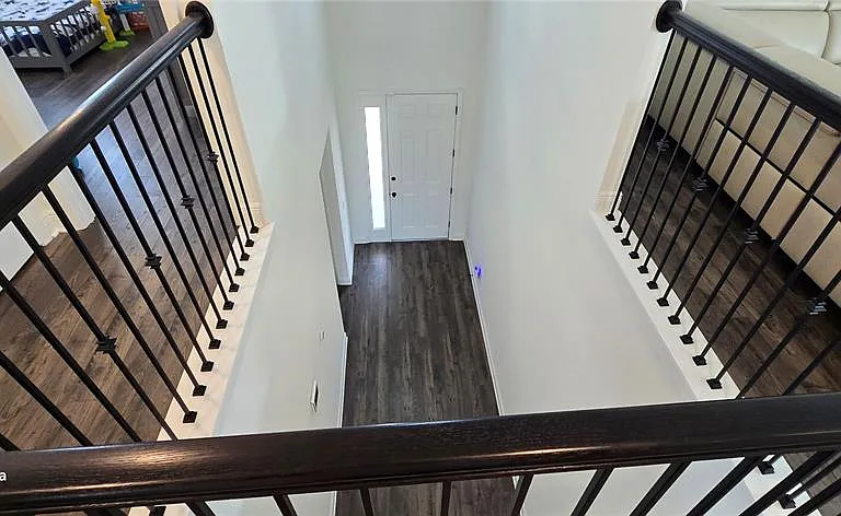 18410 Blue Heron Cir — Photo 36