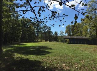 215 Cunningham Rd, Kenna, WV 25248