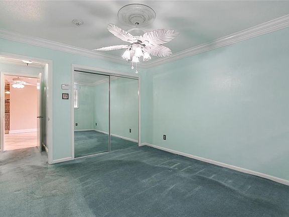 2nd image of 831 Nursery Ave