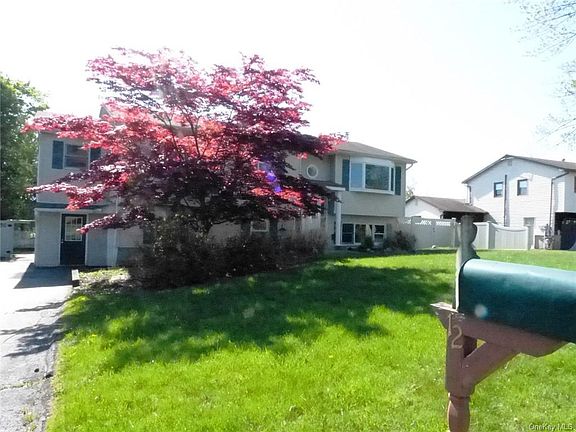 2nd image of 12 Parkwood Dr