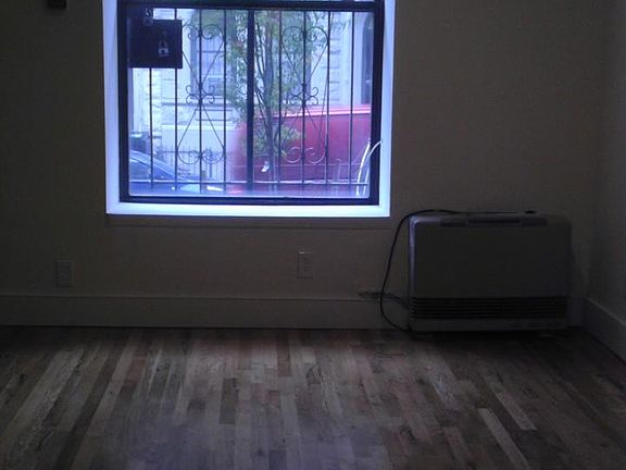 5th image of 109 Southside Ave #3C