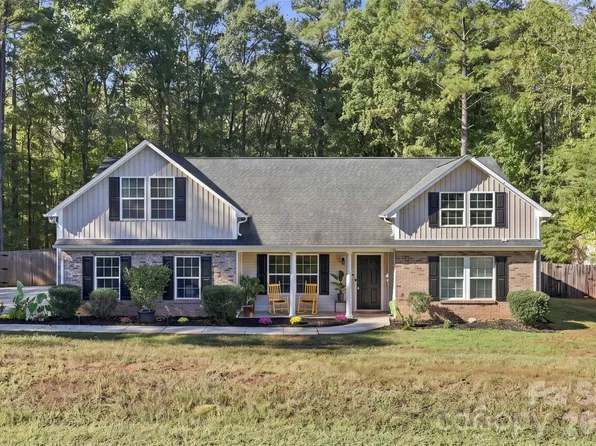 123 Sherham Way, Rock Hill, SC 29732