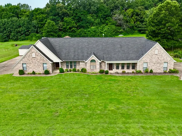 155 Foxwood Cir W, Hernando, MS 38632