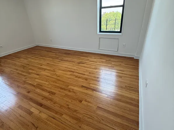 2365 East 13th Street image 1 of 8