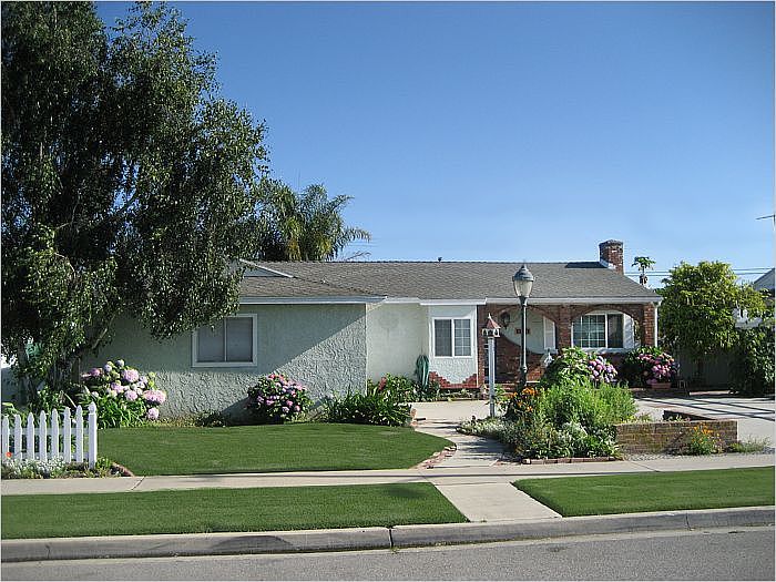 1st image of 7662 Bestel Ave