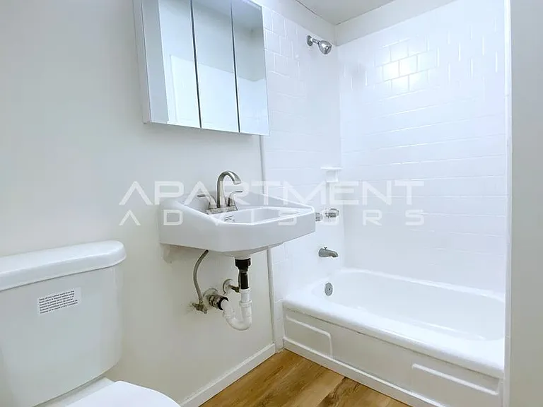 2717 S King St — Photo 21